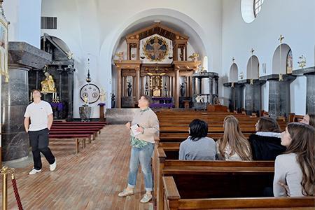 Obvezna umetnostnozgodovinska ekskurzija po Prekmurju