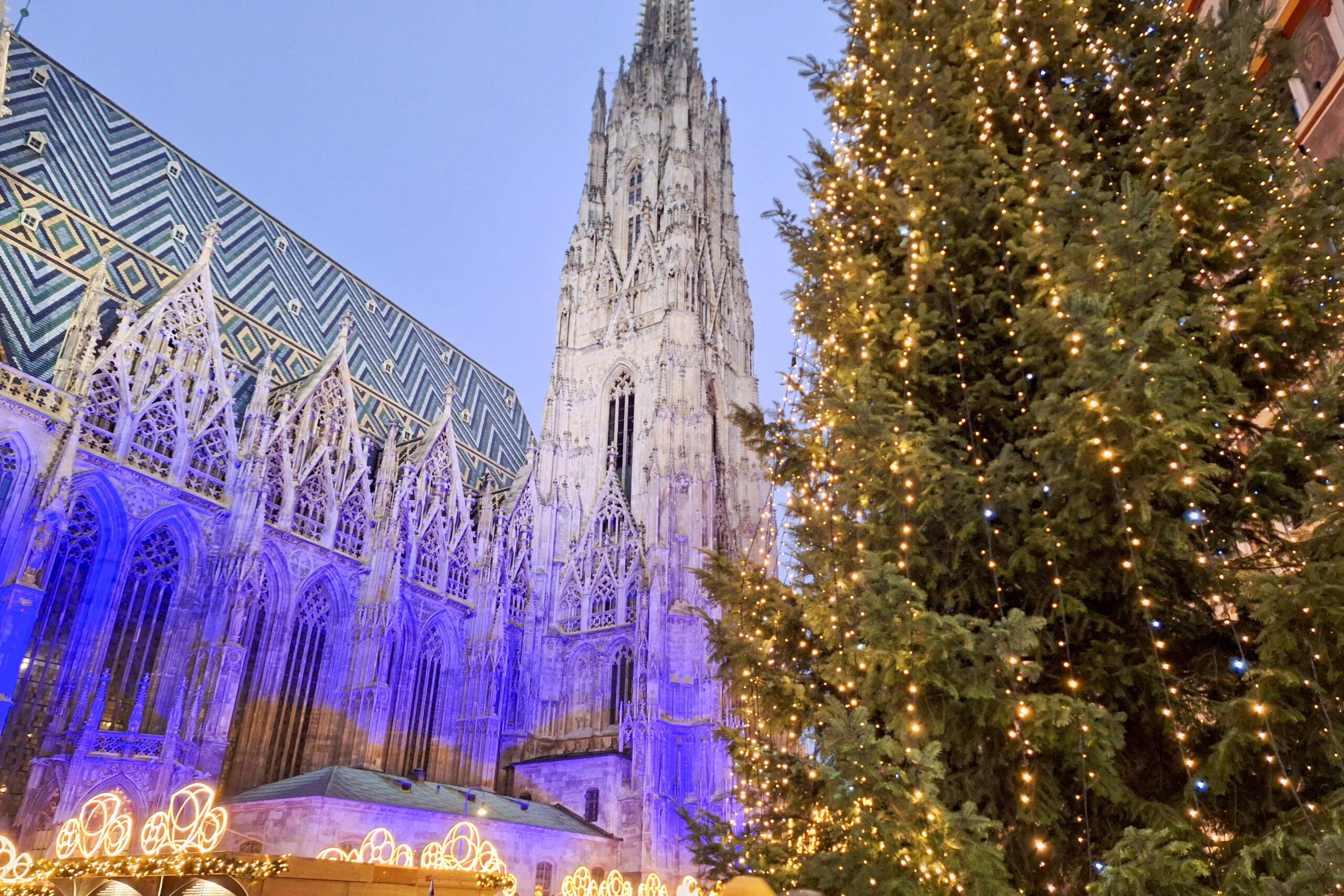 Predbozicni Dunaj in muzikal Fantom iz opere